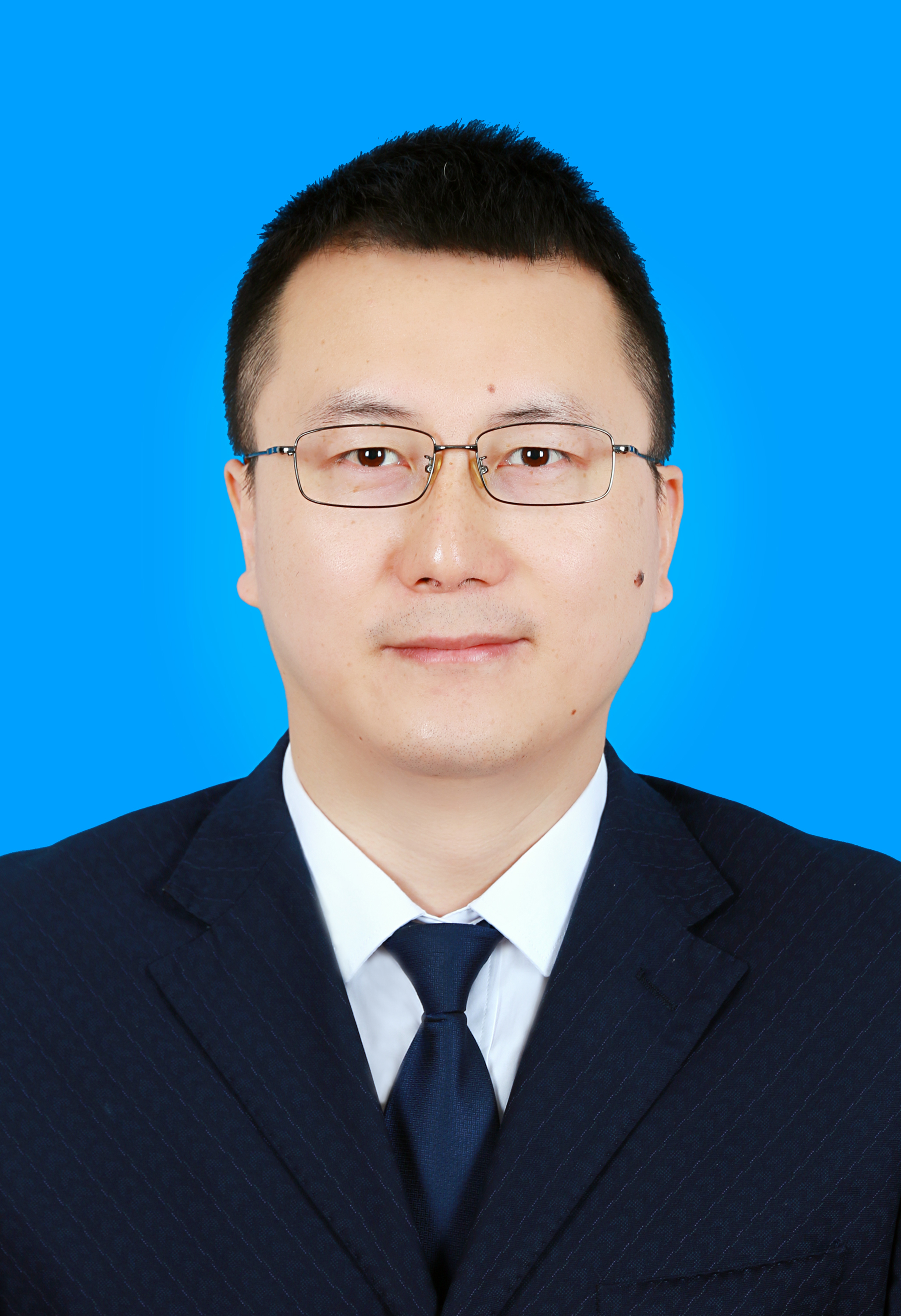 马鹏